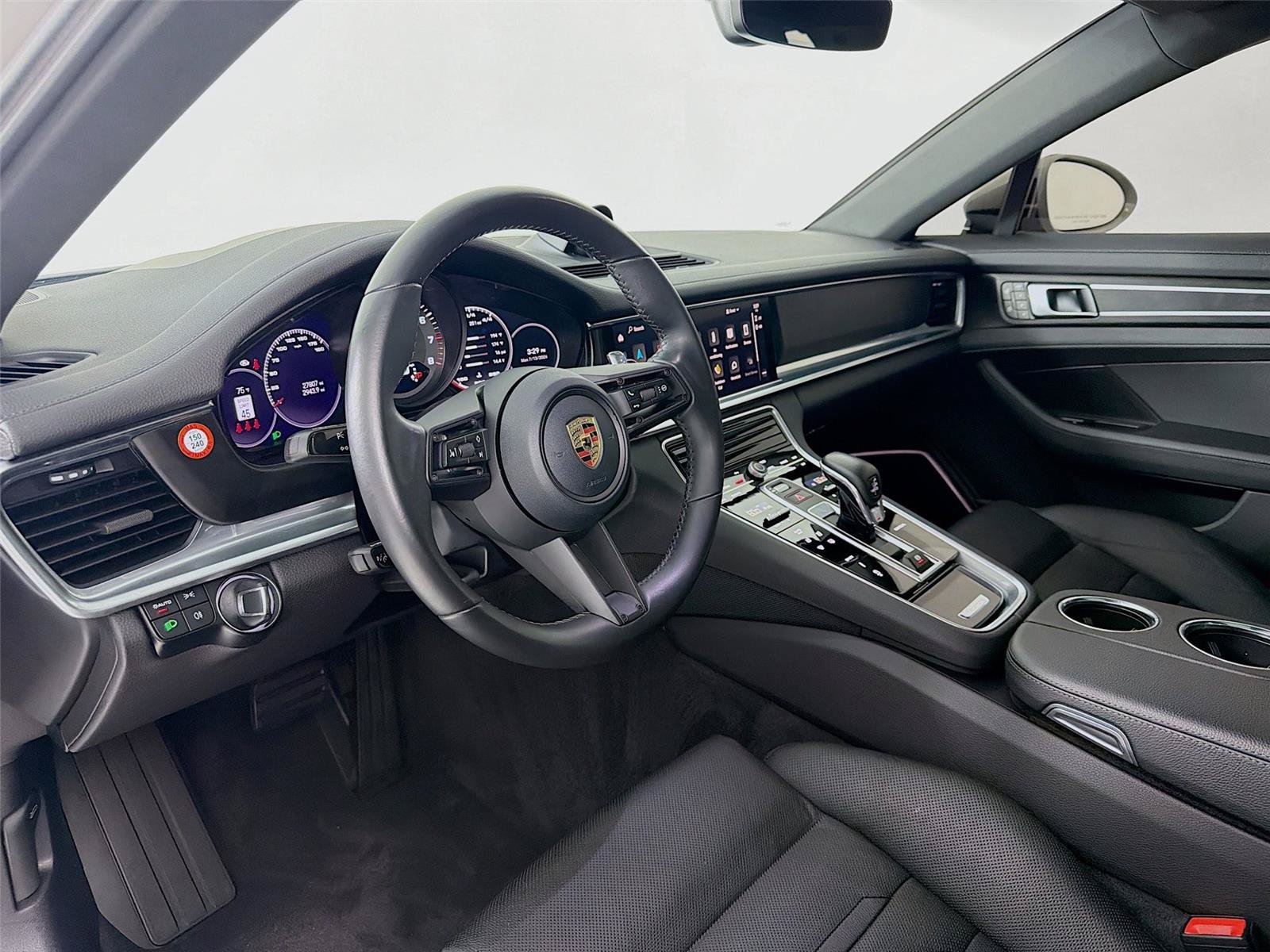 Certified 2023 Porsche Panamera Platinum Edition RWD image 4
