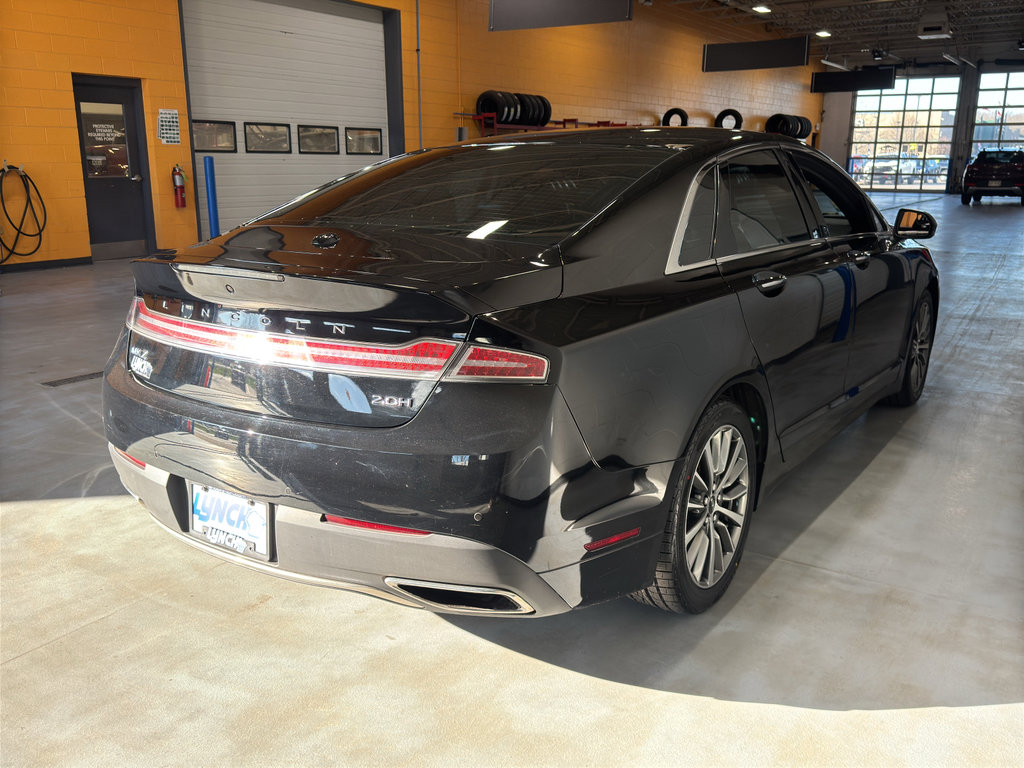 Used 2017 Lincoln MKZ Premiere image 6