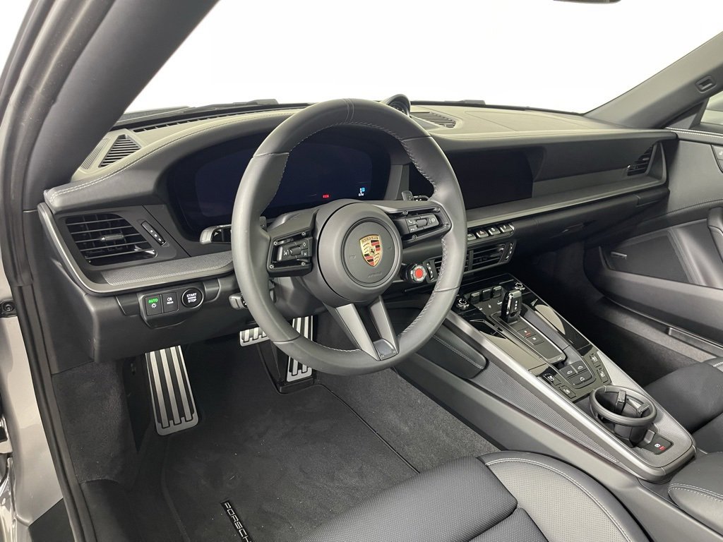 Certified 2025 Porsche 911 Carrera image 4