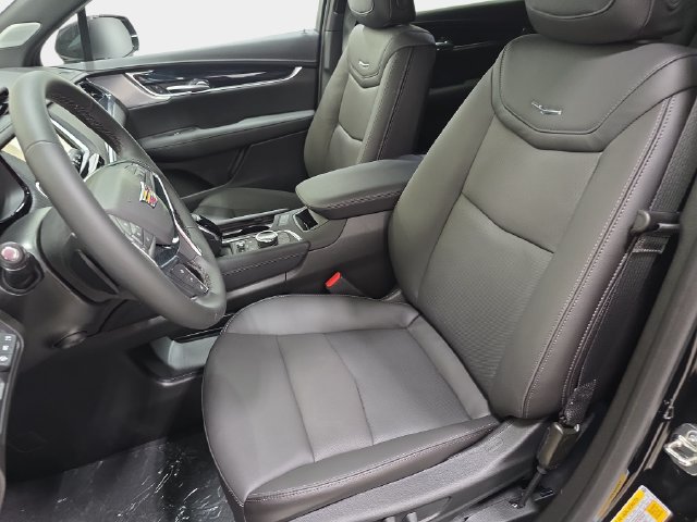 New 2026 Cadillac XT5 Premium Luxury w/ Driver Assist Package AWD/4WD image 11