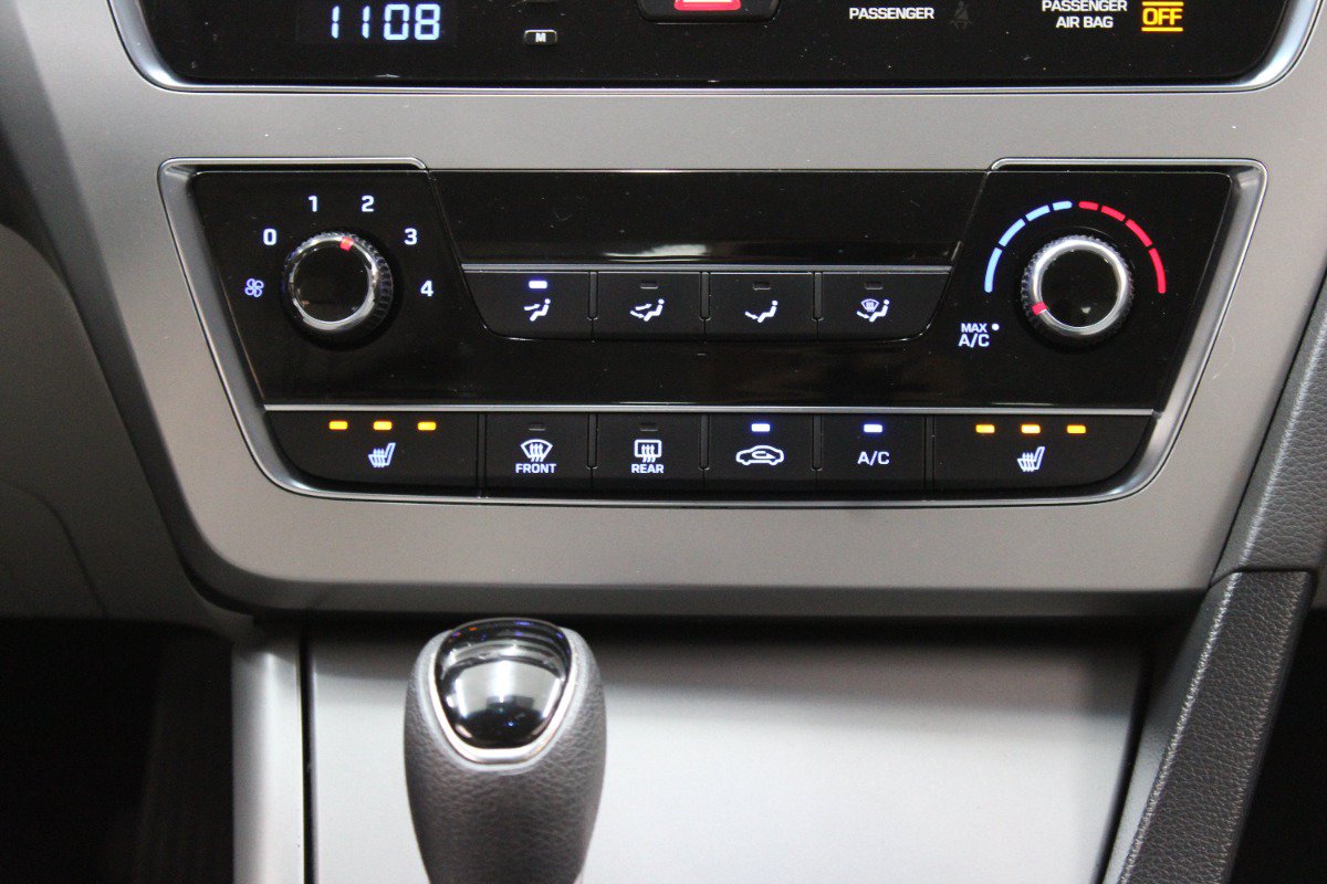 Used 2015 Hyundai Sonata Sport FWD image 22