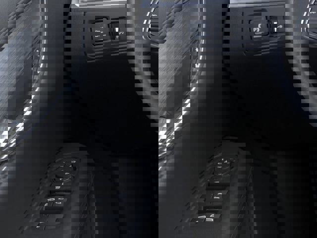 New 2026 Cadillac XT5 Luxury image 22