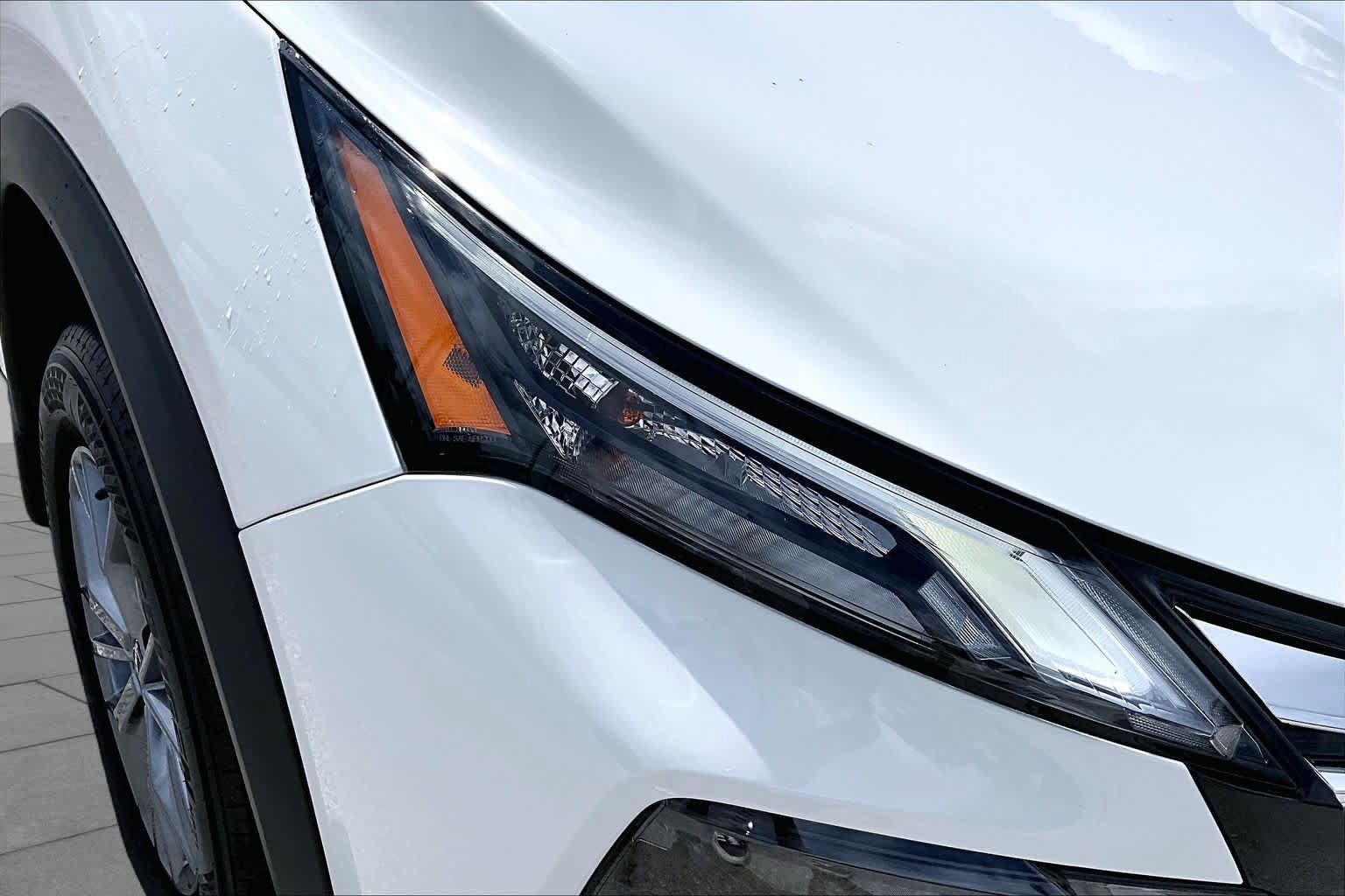 Used 2026 Nissan Rogue S AWD/4WD image 28
