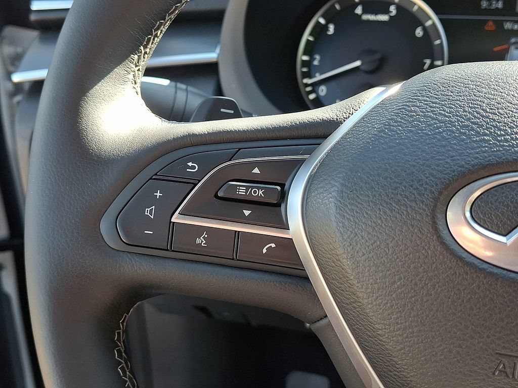 Certified 2024 INFINITI QX55 Essential AWD/4WD image 23