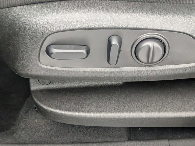 Used 2021 Chevrolet Equinox LT w/ LPO, Floor Liner Package image 14