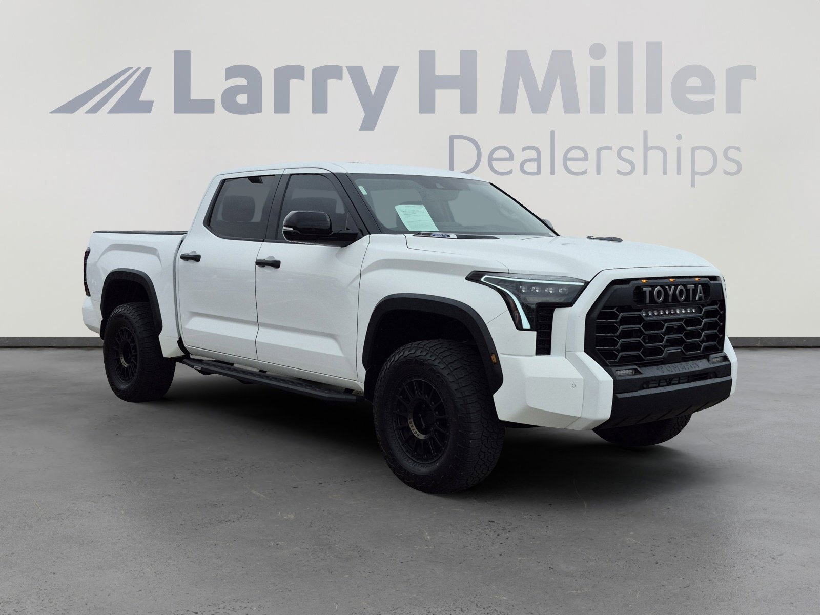 Used 2022 Toyota Tundra Limited image 7