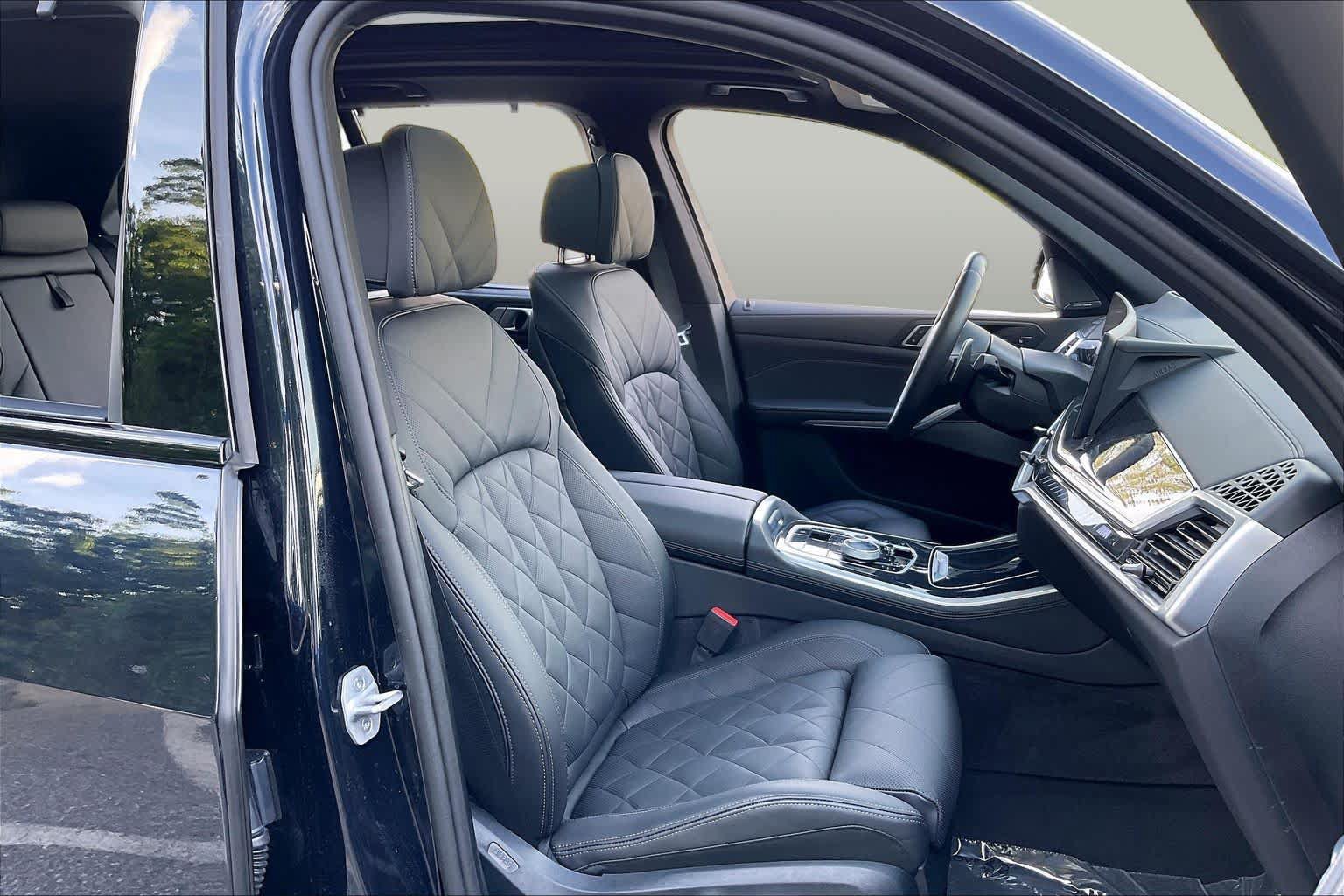 Used 2025 BMW X5 M60i w/ Executive Package AWD/4WD image 8