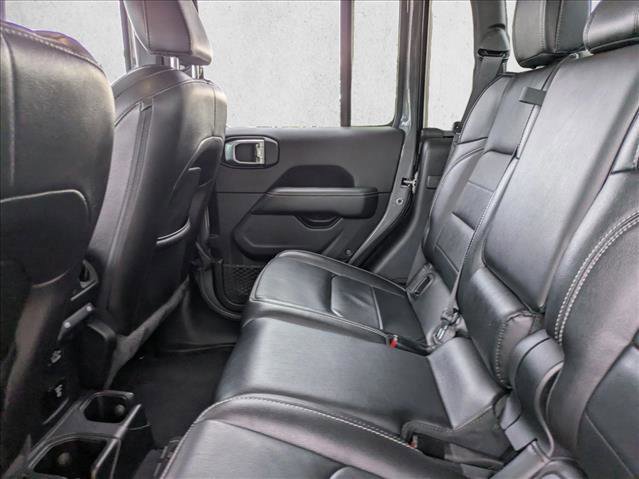 Used 2020 Jeep Gladiator Overland image 18
