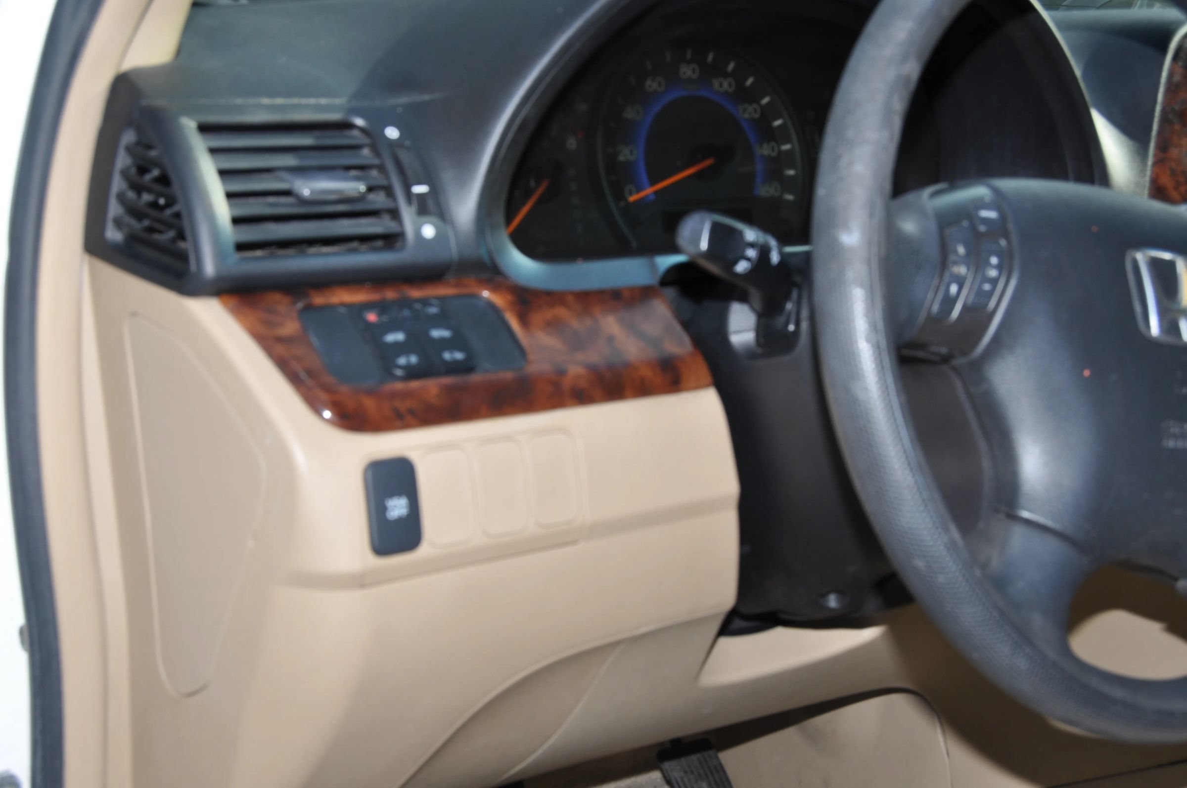 Used 2005 Honda Odyssey EX image 13