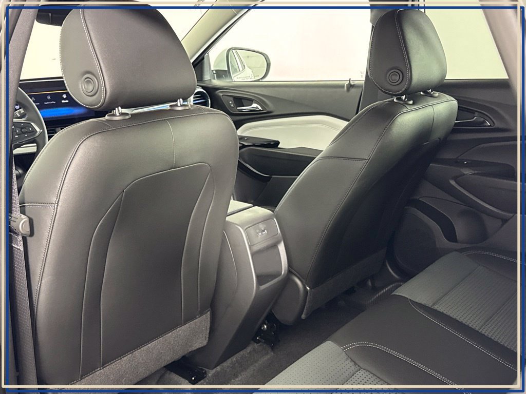New 2026 Chevrolet Trax LT w/ LT Convenience Package FWD image 29