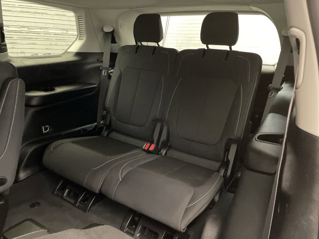 Certified 2023 Jeep Grand Cherokee L Laredo AWD/4WD image 22