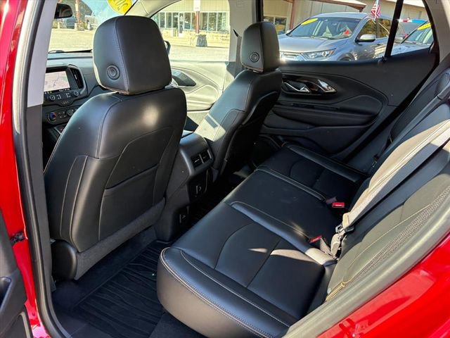 Used 2022 GMC Terrain AT4 w/ Infotainment Package II image 18