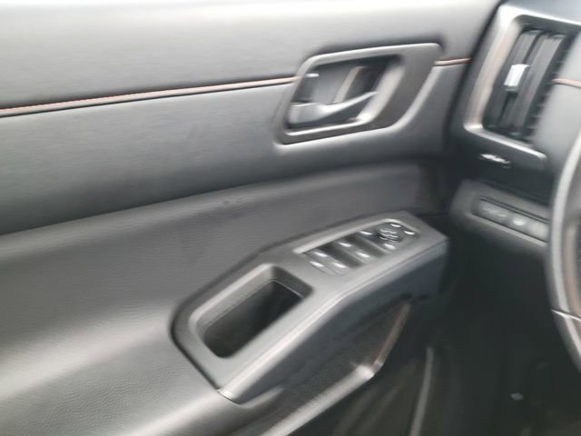 Used 2024 Nissan Pathfinder Rock Creek image 34