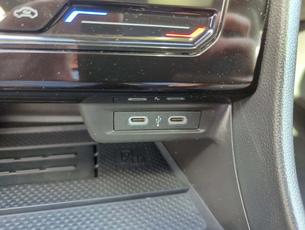 New 2026 Volkswagen Jetta GLI Autobahn FWD image 37