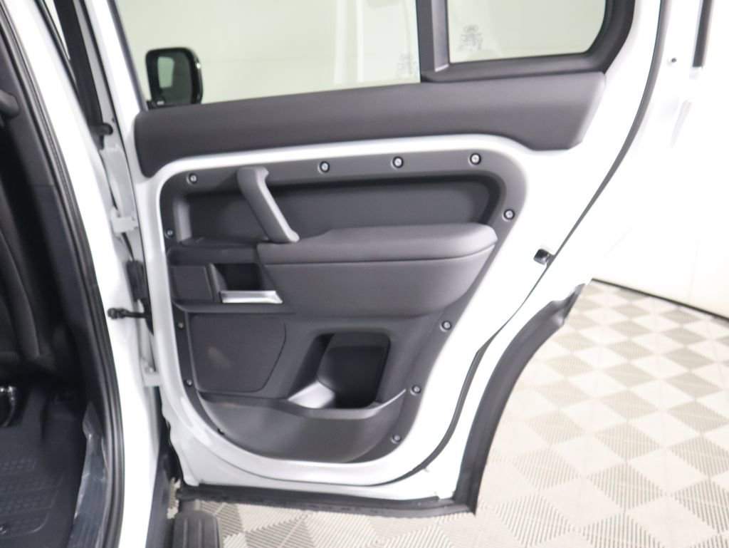 New 2026 Land Rover Defender 110 S image 27