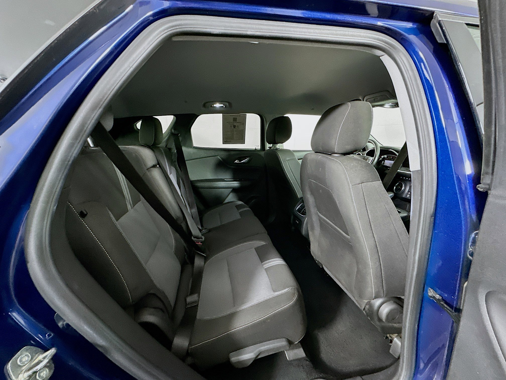 Used 2023 Chevrolet Blazer LT image 29