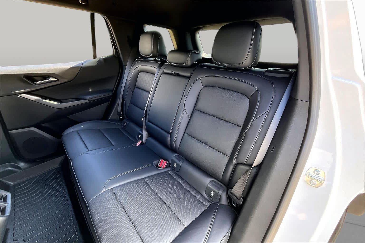 Used 2026 Chevrolet Equinox LT w/ Convenience Package II FWD image 20