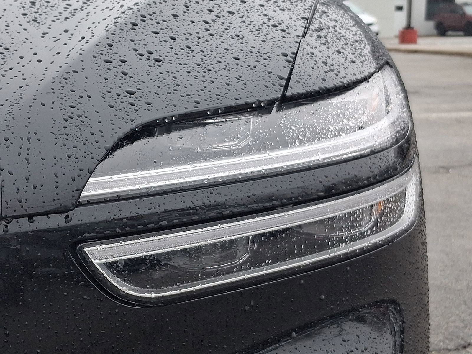 Used 2022 Genesis GV70 2.5T w/ Advanced Package image 8