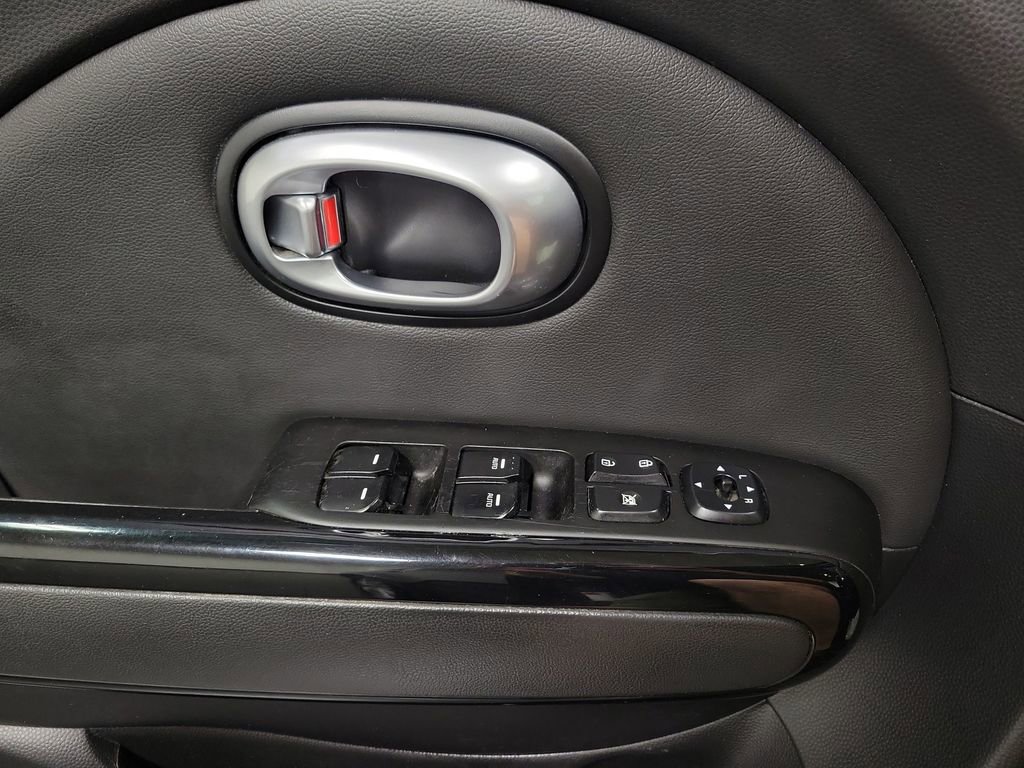 Used 2016 Kia Soul + w/ Audio Package FWD image 19