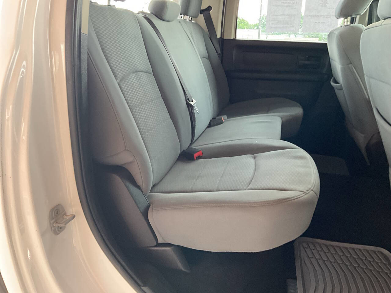 Used 2014 RAM 2500 Tradesman w/ Chrome Appearance Group AWD/4WD image 14