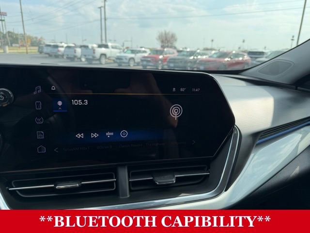 Used 2025 Chevrolet Trax LT w/ LT Convenience Package image 14