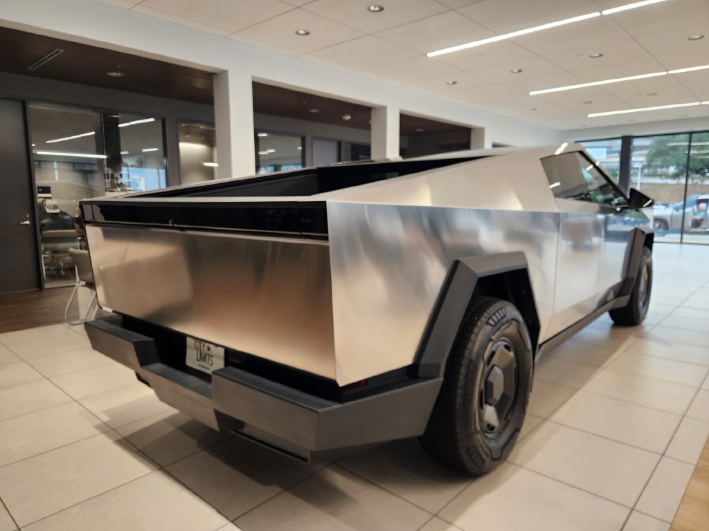 Used 2026 Tesla Cybertruck AWD Crew Cab image 7