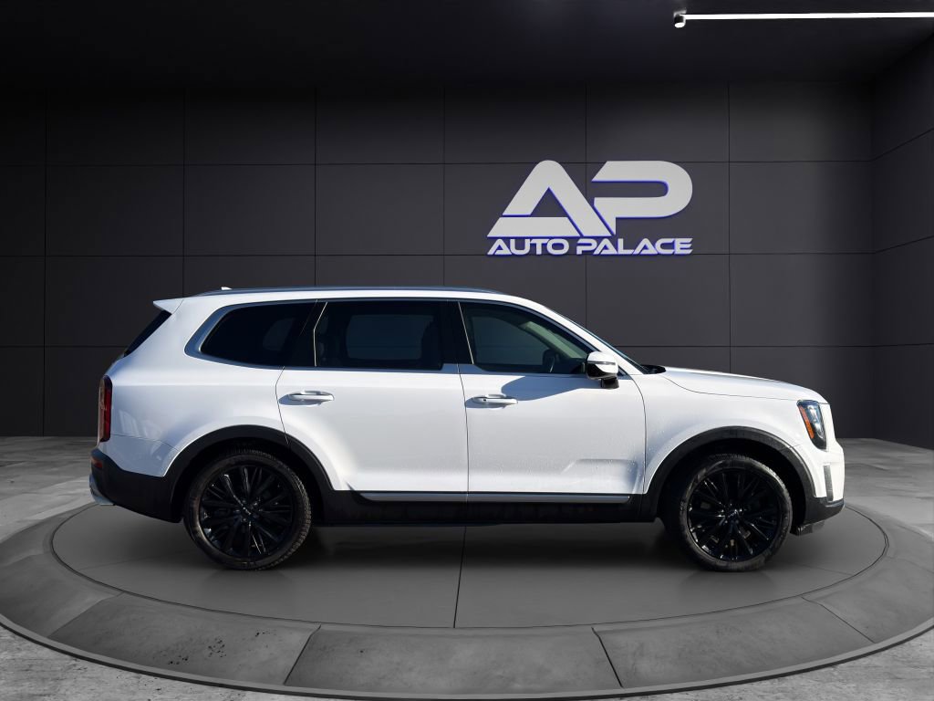 Used 2022 Kia Telluride SX w/ Towing Package image 8