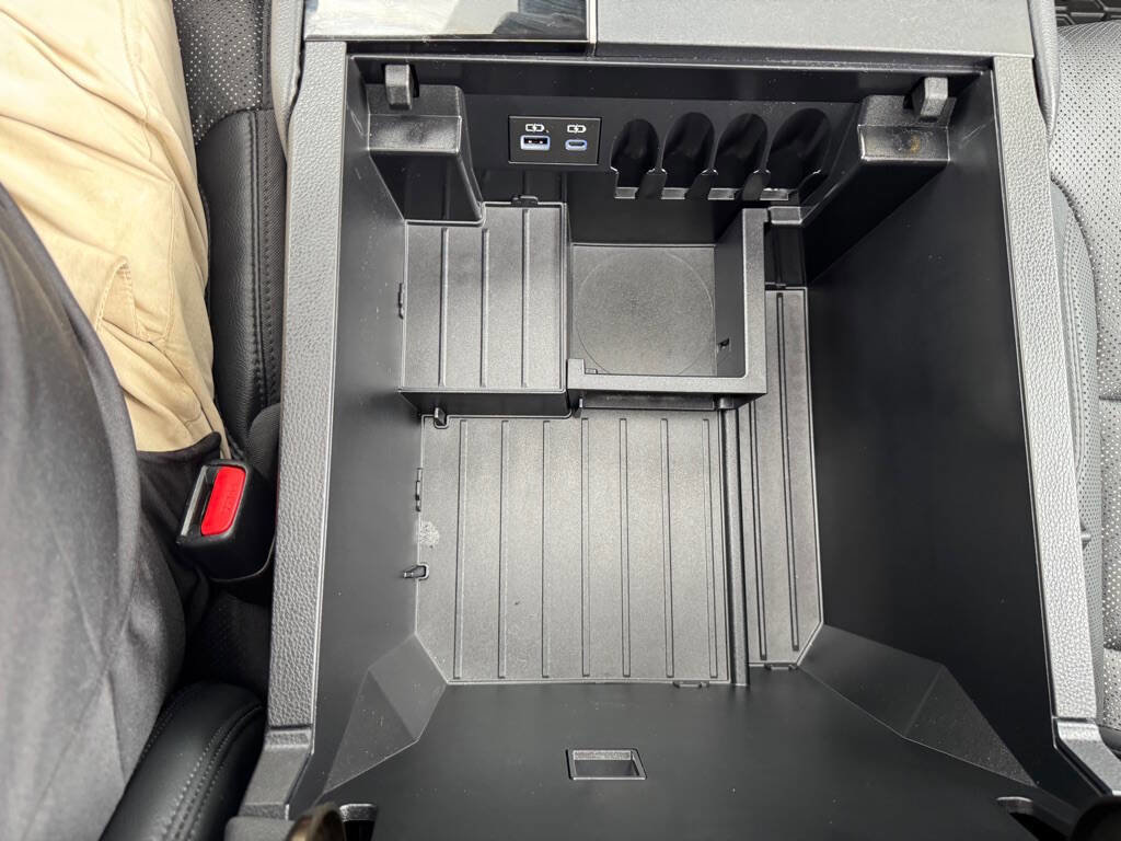 Used 2024 Toyota Tundra Limited image 35
