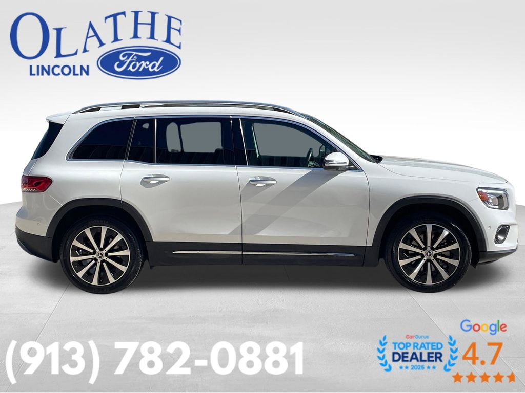 Used 2021 Mercedes-Benz GLB 250 4MATIC w/ Premium Package image 6