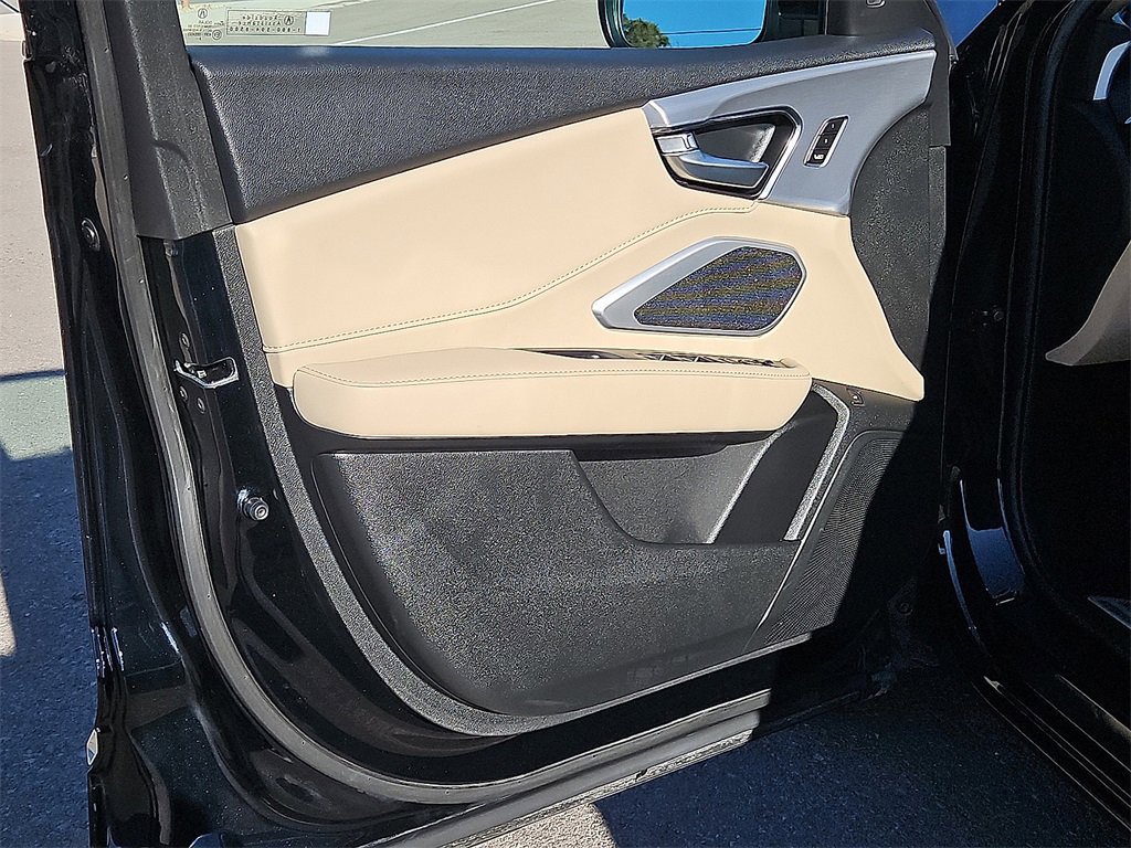 Used 2024 Acura RDX SH-AWD image 18