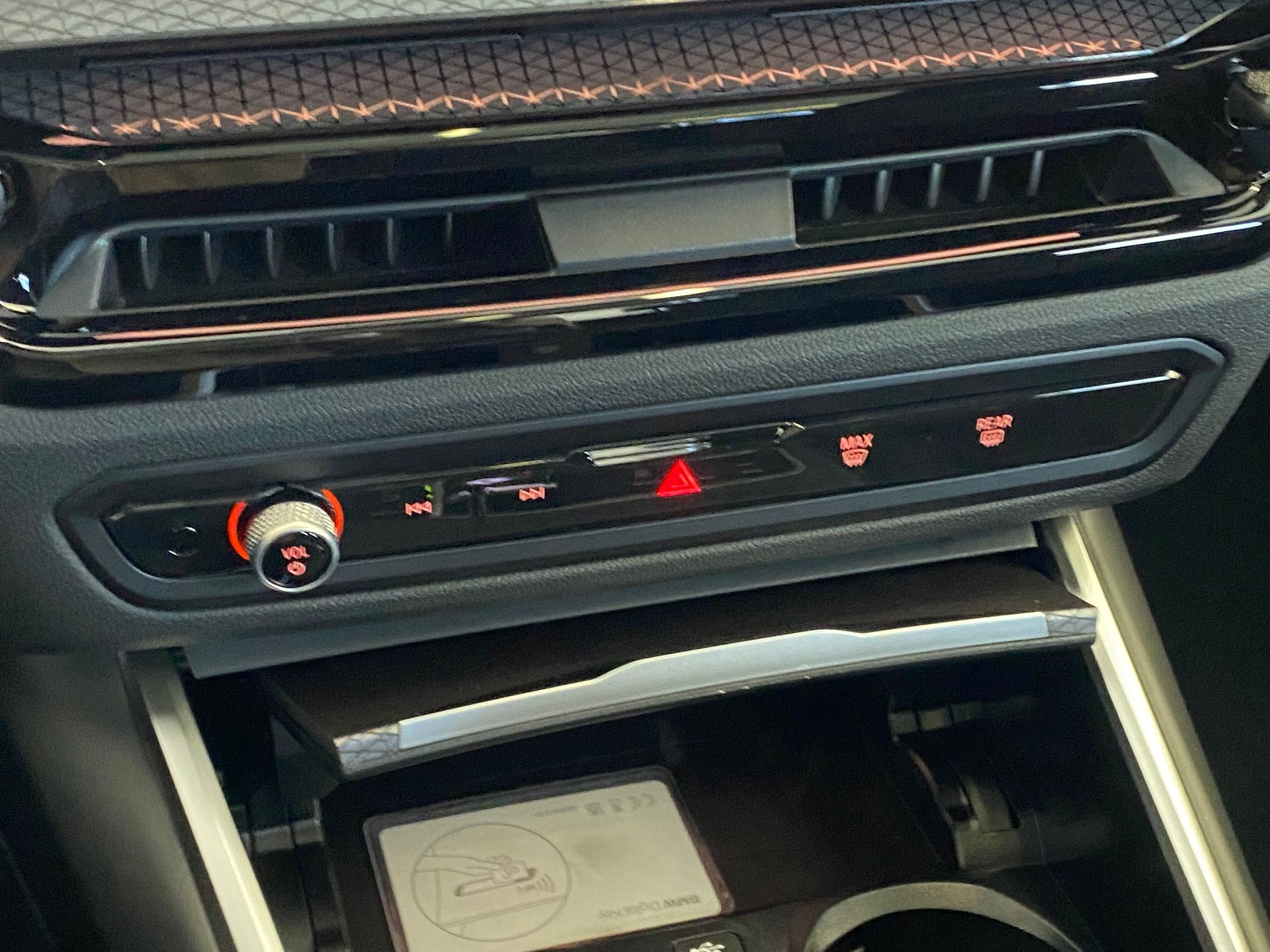 New 2026 BMW 330i xDrive Sedan w/ M Sport Package image 19