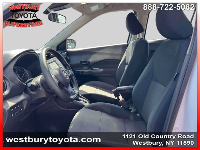 Used 2025 Nissan Kicks Play S FWD image 16