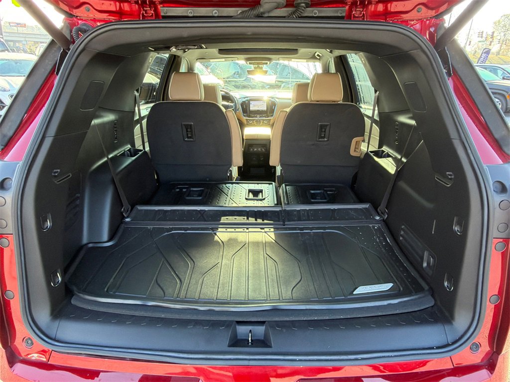 Used 2023 Chevrolet Traverse Premier w/ LPO, Floor Liner Package image 18
