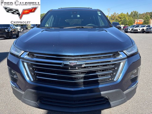Used 2023 Chevrolet Traverse LT FWD image 3