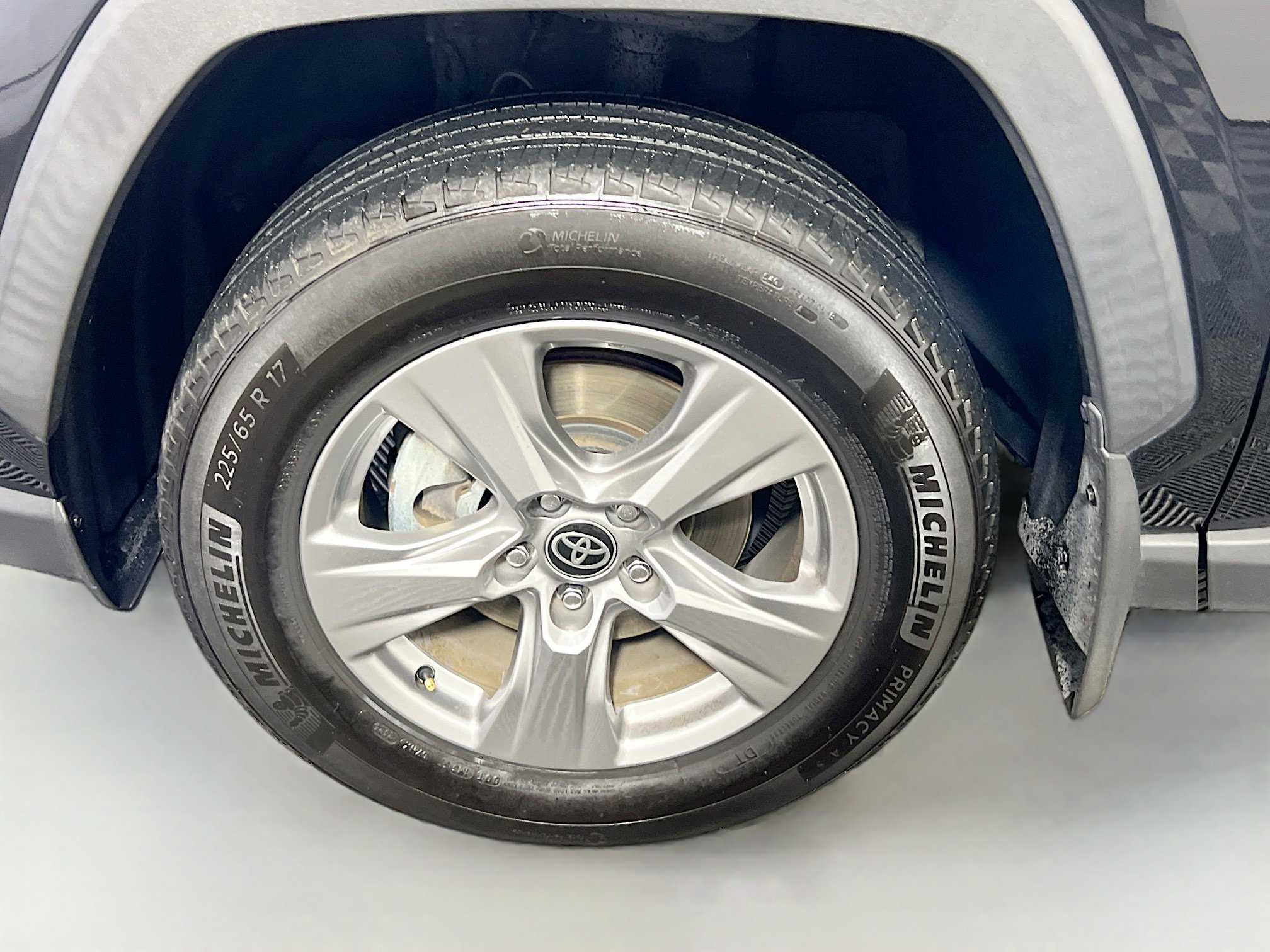 Used 2024 Toyota RAV4 XLE image 13