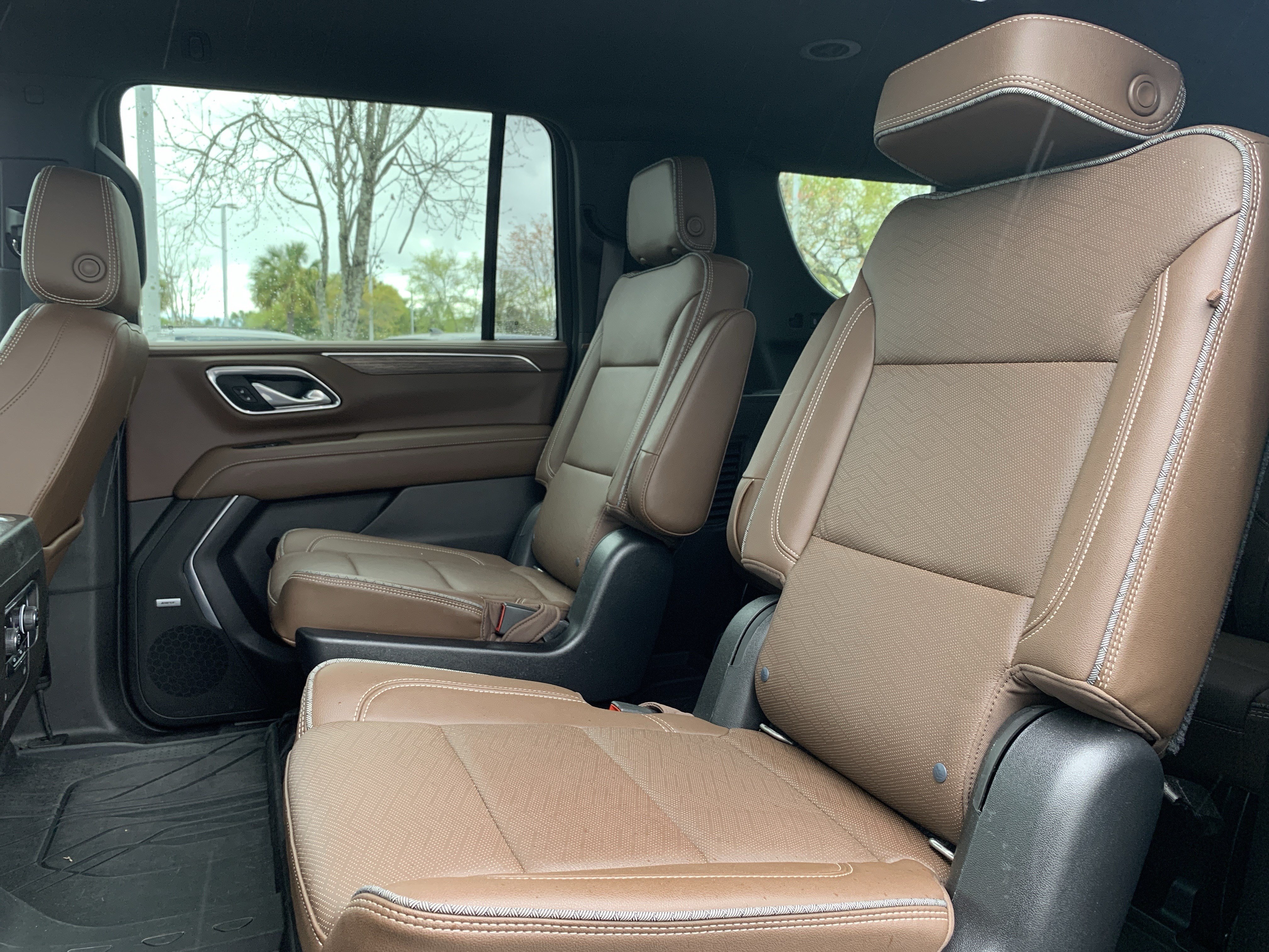 Used 2021 Chevrolet Suburban High Country AWD/4WD image 29