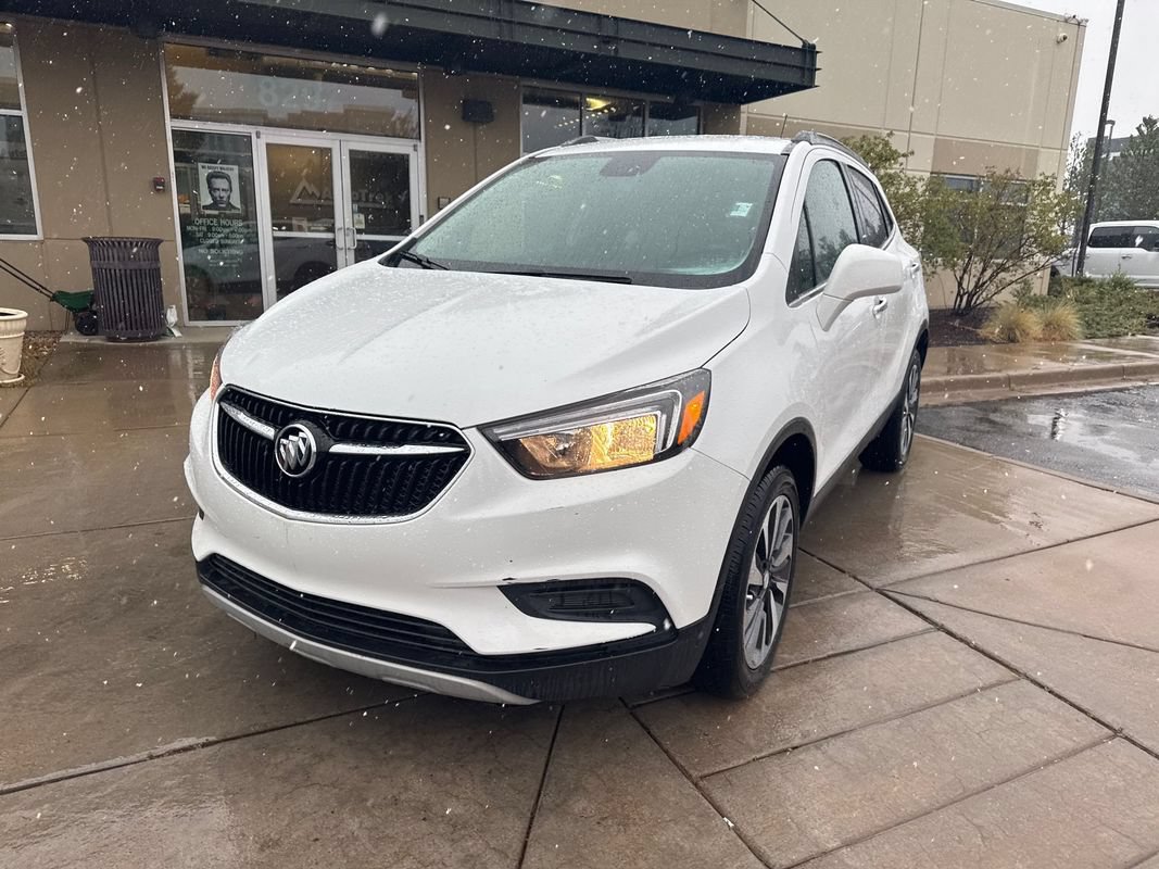 Used 2021 Buick Encore Preferred AWD/4WD image 2