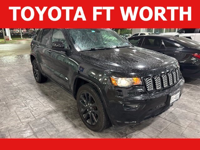 Used 2018 Jeep Grand Cherokee Altitude AWD/4WD image 1