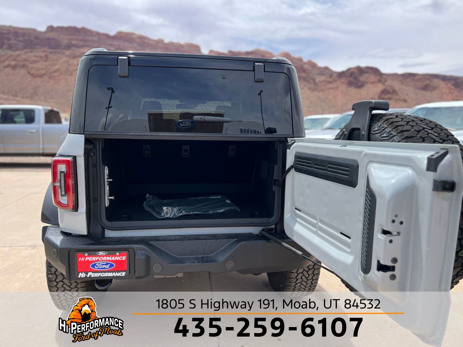 New 2026 Ford Bronco Outer Banks w/ Sasquatch Package AWD/4WD image 12