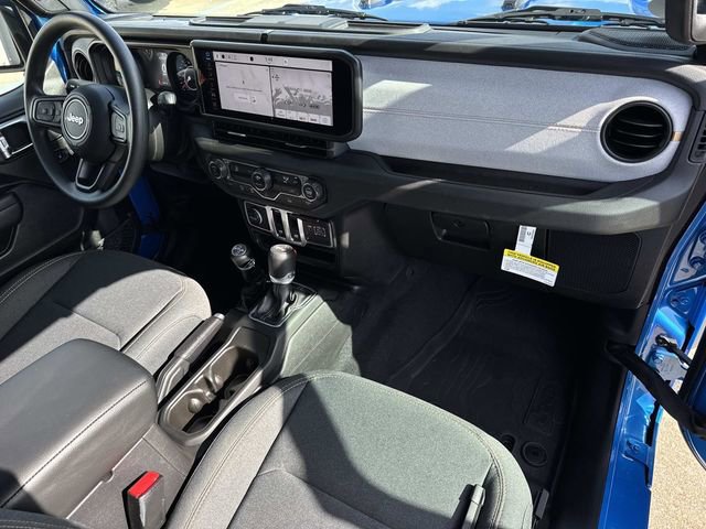 Used 2025 Jeep Wrangler Sport image 14