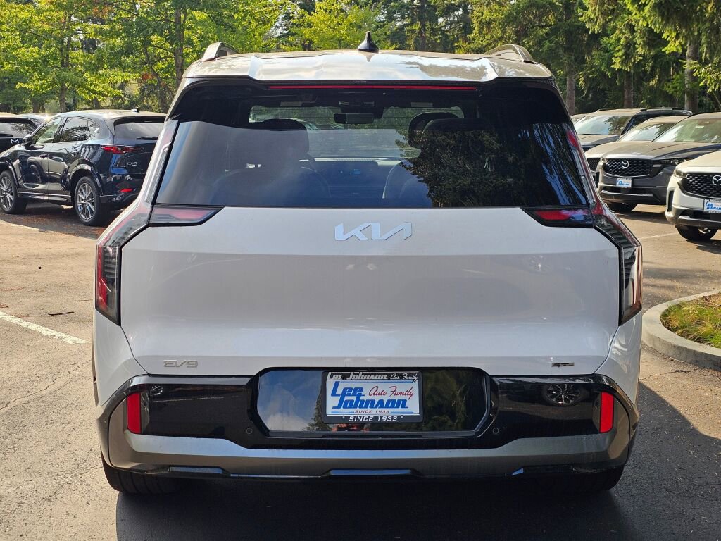 New 2026 Kia EV9 GT-Line image 6