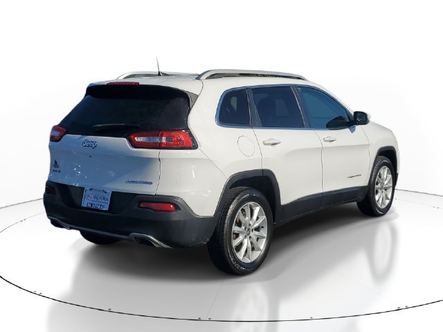 Used 2017 Jeep Cherokee Limited AWD/4WD image 4