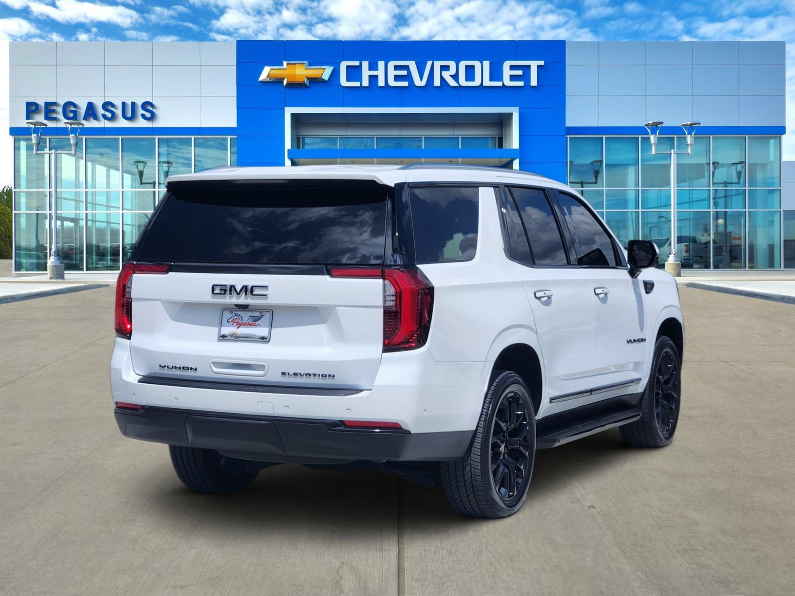 Certified 2026 GMC Yukon Elevation w/ LPO, Floor Liner Package RWD image 5
