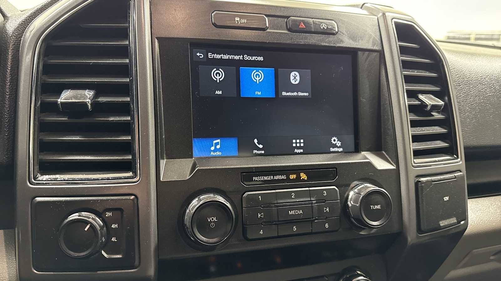 Used 2019 Ford F150 XLT image 18