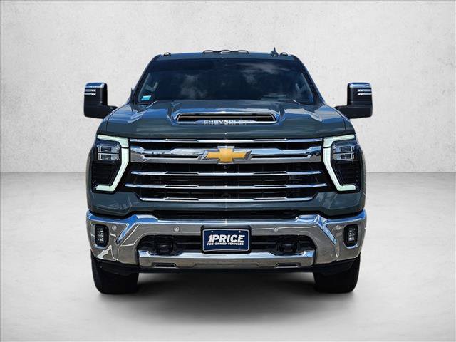 Used 2025 Chevrolet Silverado 2500 LTZ w/ LTZ Premium Package AWD/4WD image 2