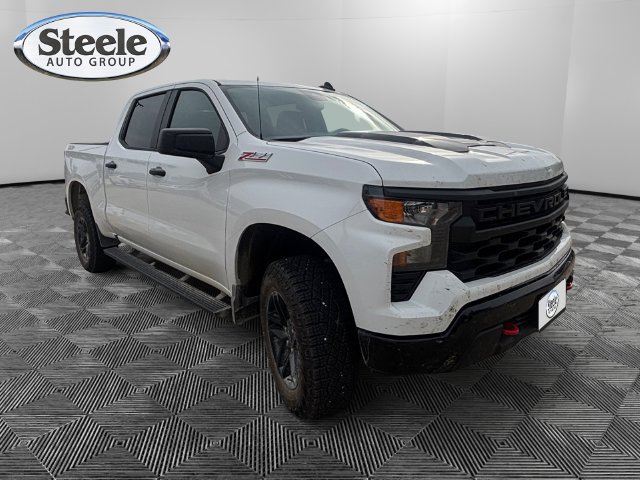 Used 2024 Chevrolet Silverado 1500 Custom Trail Boss AWD/4WD image 7