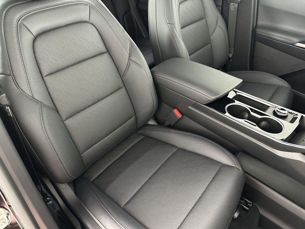 New 2026 Chevrolet Equinox LT w/ Convenience Package II image 27