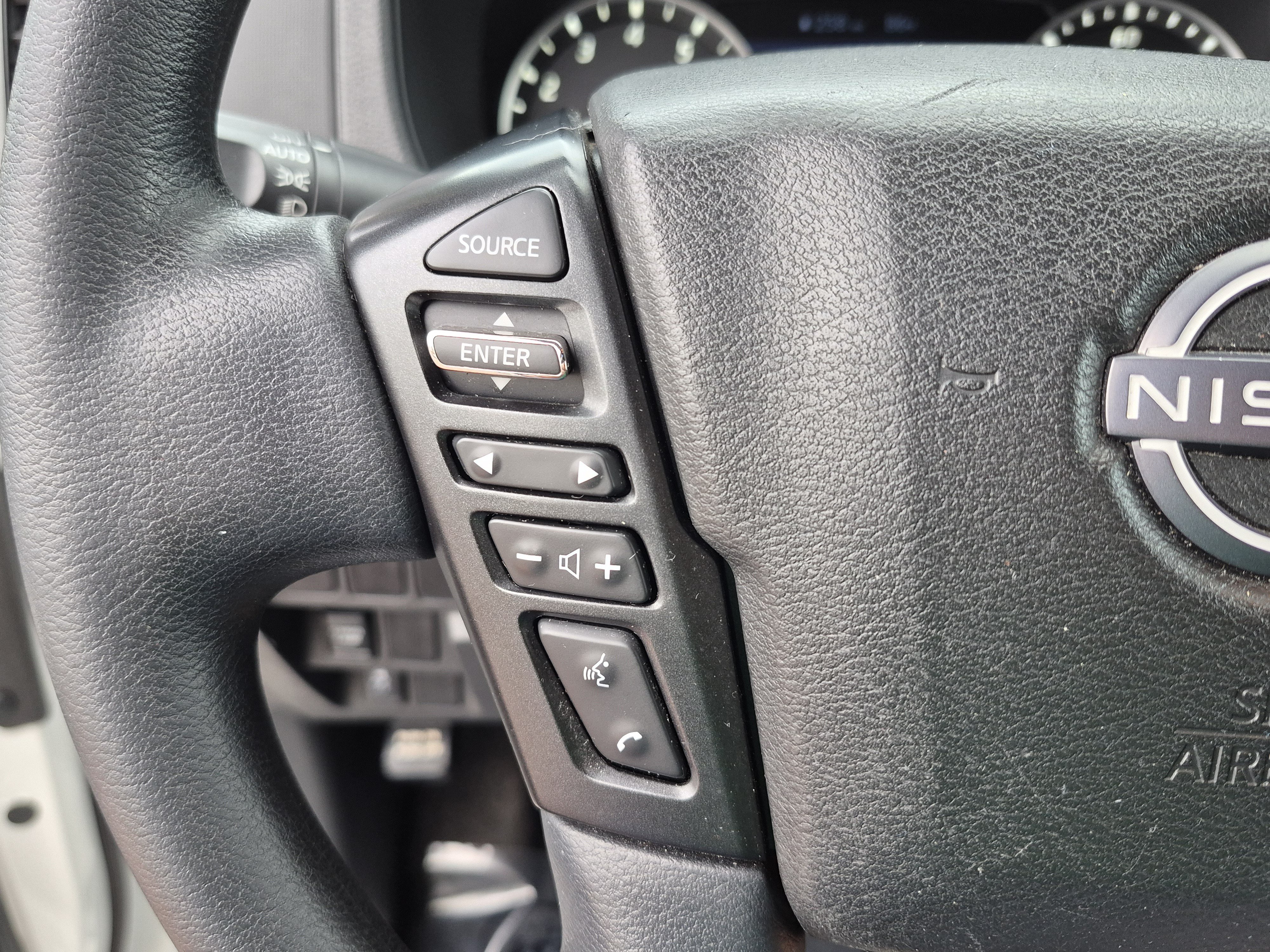 Certified 2024 Nissan Frontier SV RWD image 31