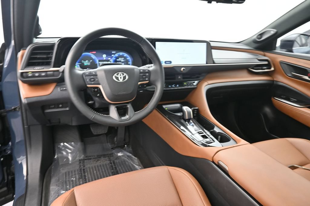 Used 2025 Toyota Crown Signia w/ Advanced Technology Package AWD/4WD image 19