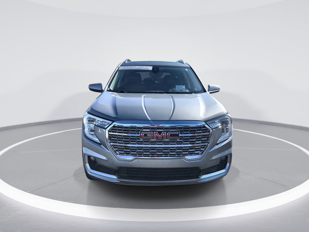 Used 2023 GMC Terrain Denali w/ LPO, Floor Liner Package AWD/4WD image 3